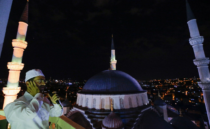 O Ezanlar ki Şehadetleri Dinin Temeli