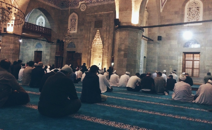 İslâm Alemi de Dahil Amerika’ya ve Bütün Dünyaya Sesleniyorum: İslam Medeniyetine Dönün!