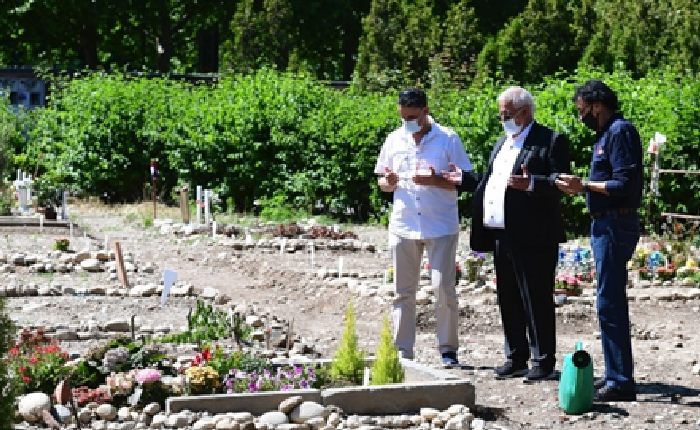 İtalya: Müslümana Mezar Bile Yok