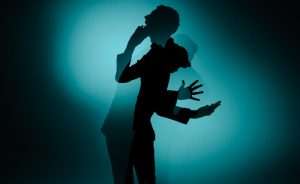 Bütün Kötü İnsanlar Birbirine Benzer