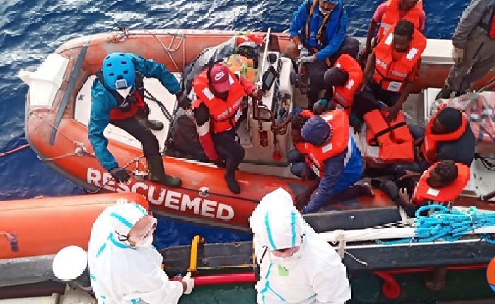 Kurtarılan Yüzlerce Göçmen İtalya’ya Vardı