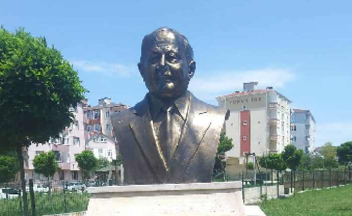 Necmettin Erbakan Hocamızın Büstü…