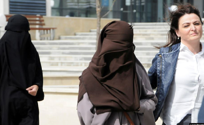 Suriye’de DAEŞ’e Hizmet Eden Kosovalı Kadınlar