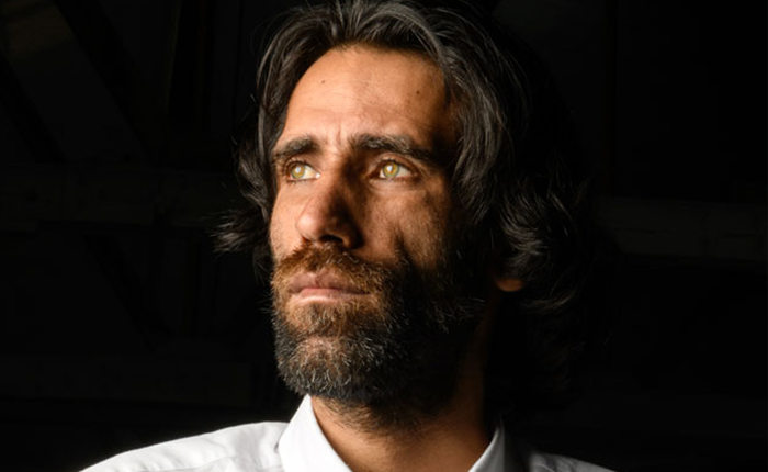 Nezarette Yazdığı Roman Ödül Alınca İlticası Kabul Edildi