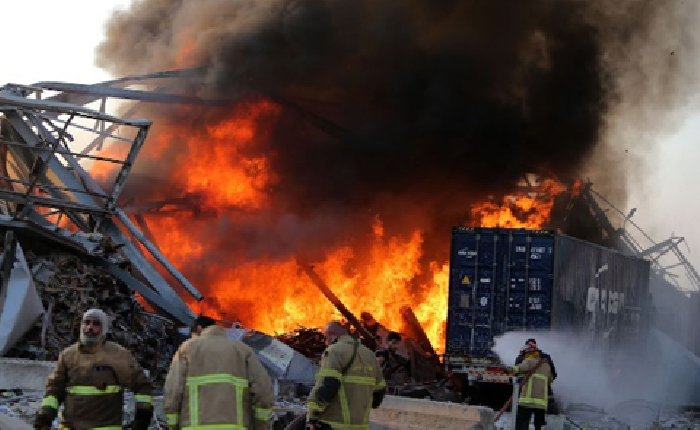 Beyrut Liman Patlamasının Nedeni Araştırılıyor