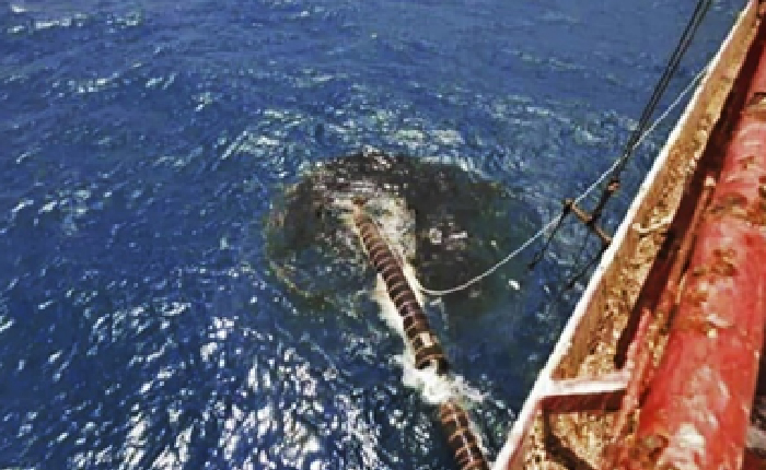 BM Tanker Tehlikesinde Husileri Suçladı