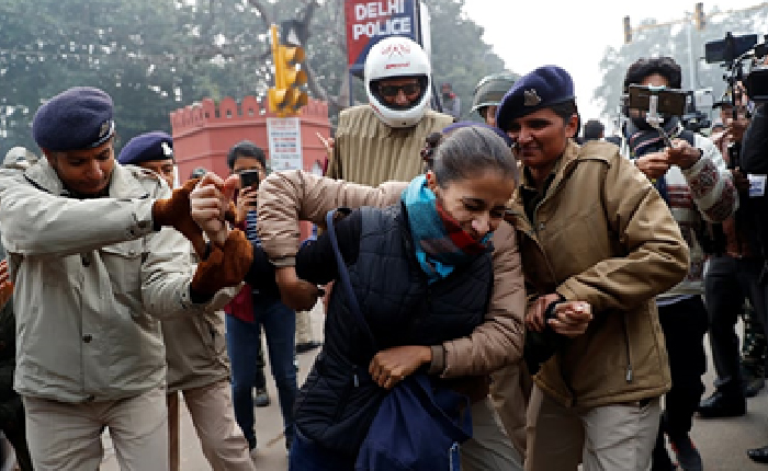 STK’lar: Hint Polisinin “İslam Düşmanlığı Artışta”