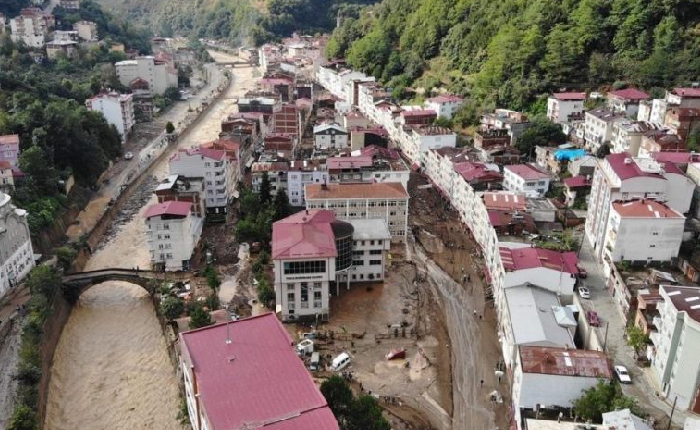 Şimşek, Yağmur, Gök Gürültüsü ve Yıldırım da Kuldur
