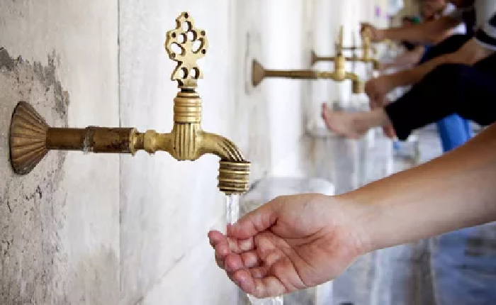 Abdestli Kapitalistler