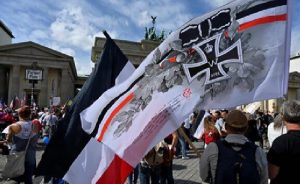 Almanya’daki ‘Anti-Korona’ Gösterilerinde Keşmekeş