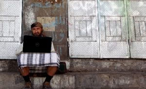Yemenlilerin Telefon/İnternet Bağlantısı Bitiyor