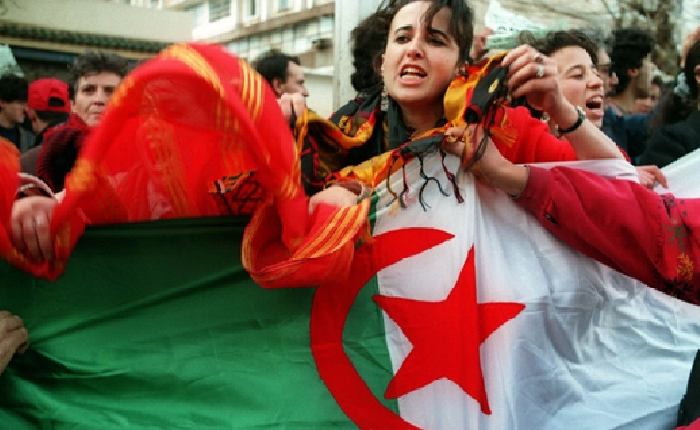 Cezayir: Berberi Kadınların Feminist Futbolu