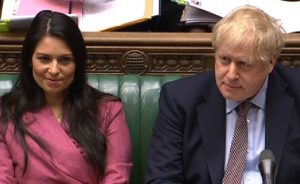 İngiltere Mültecileri Okyanus Adalarına Hapsedecek