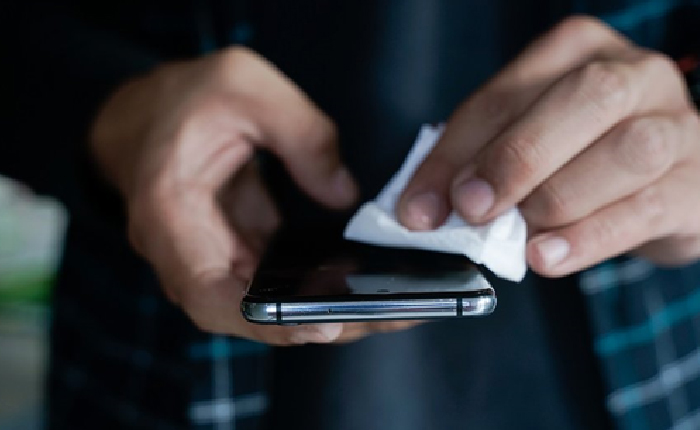 Korona Yüzeylerde Bir Ay Kalabiliyor