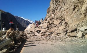 Pakistan: Dünyanın Damında Heyelan