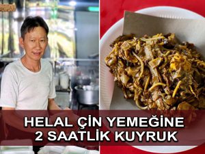 Singapur’daki Çin-Müslümanı sokak satıcısının müşterileri iki saat kuyrukta bekliyor