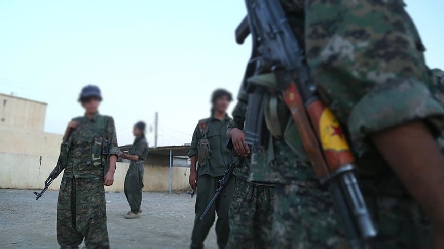 YPG/PKK’lı teröristler Suriye’de dehşet saçtı