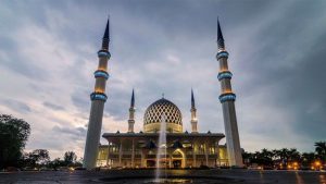 Sultan Selahaddin Abdülaziz Camii