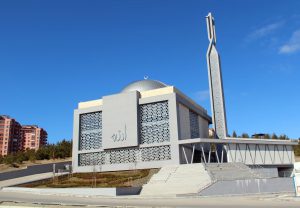 ALACAATLI ULUYOL CAMİİ