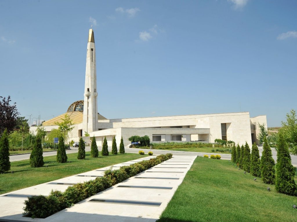 DOĞRAMACIZADE ALİ PAŞA CAMİİ