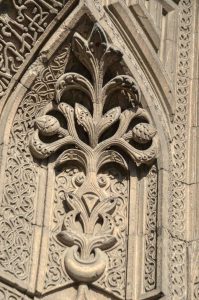 TÜRK MİMARİSİNDE HAYAT AĞACI MOTİFİ