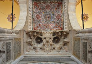 TÜRK MİMARİSİNDE BAYKUŞ MOTİFİ