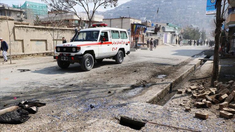 Afganistan’da bombalı saldırı