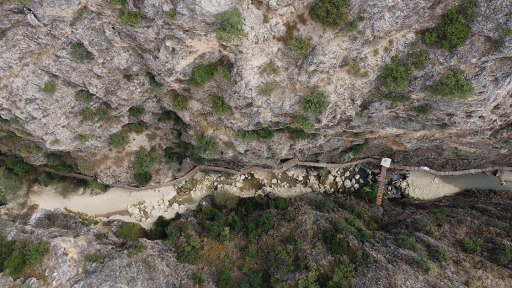Büyük Menderes Nehri üzerindeki Kısık Kanyonunda sular çekildi