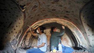 ‘Makedon askerlerin kalesinde’ 400 kaya mezarı tespit edildi