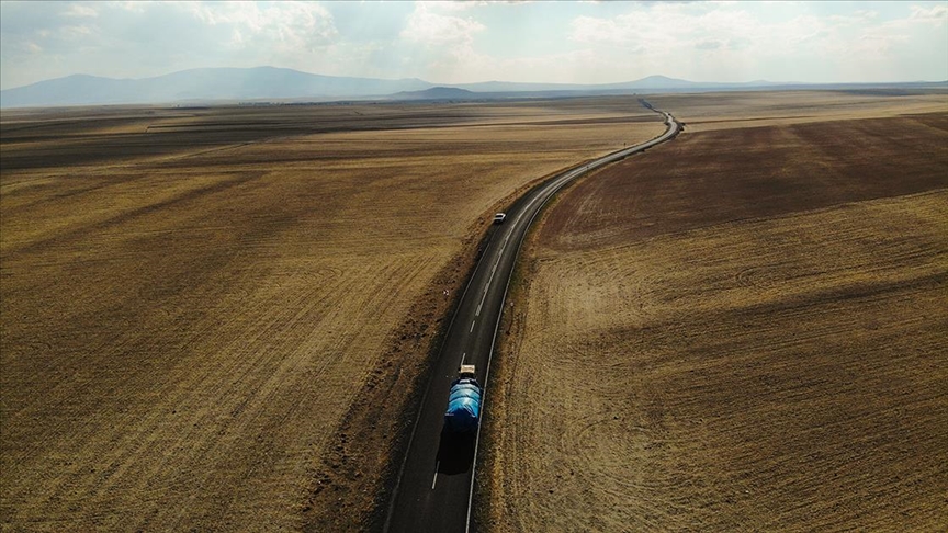 Besicilerin kış hazırlığı için yoğun mesaisi sürüyor