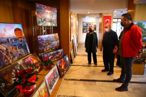 Emekliliğinde yapboza merak salan Hüseyin dede, 79 yaşında sergi açtı