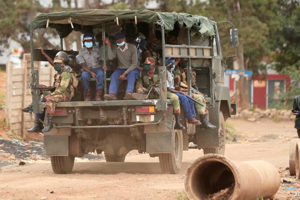 Zimbabve’de muhalefet liderinin konvoyuna saldırı düzenlendi