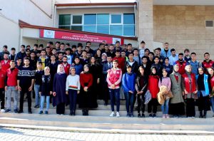 Adıyamanlı gençler işitme engelli çocukların yüzlerini güldürüyorlar