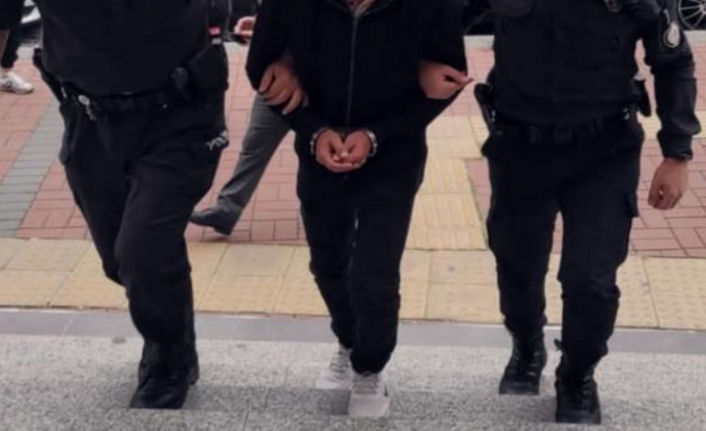 İzmir’de şehit ailesinin evine giren hırsızlık şüphelileri yakalandı