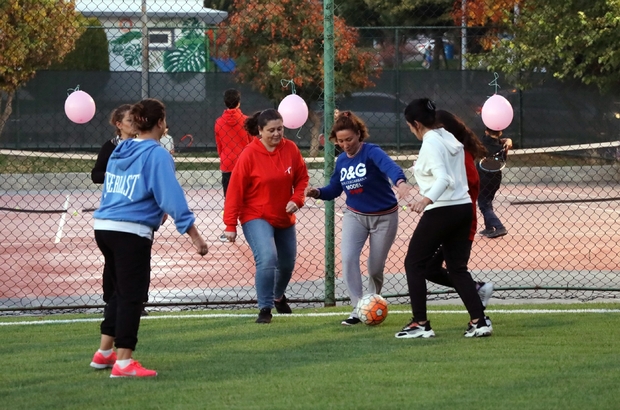 Kadın çalışanlar “Kansere gol atıyoruz” etkinliğinde buluştu