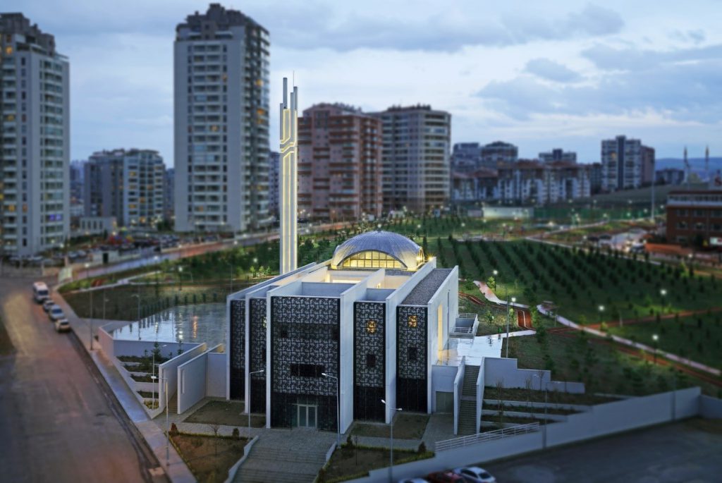 YAŞAMKENT CAMİİ
