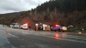 Erzincan’ın Refahiye İlçesinde Otobüs Kazası!