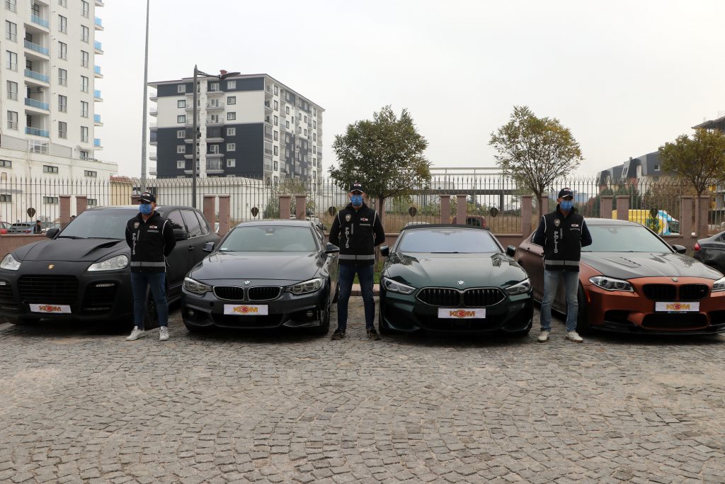 İkiz plaka kaçakçılarına operasyon