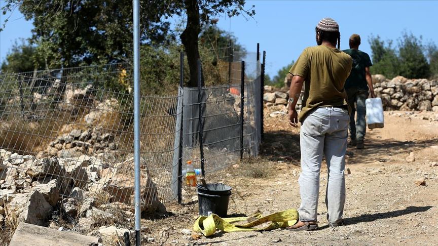 Yahudi yerleşimciler Batı Şeria’da 2 Filistinliyi yaraladı