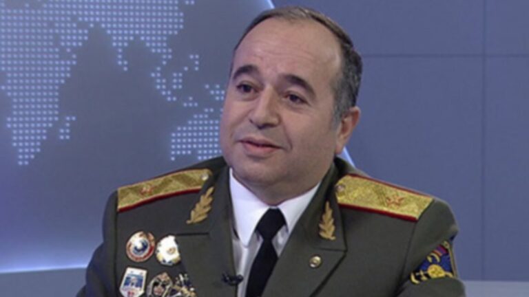 Ermenistan Başbakanı Paşinyan, Savunma Bakanı Karapetyan’ı görevden aldı