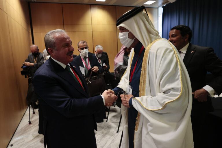 TBMM Başkanı Mustafa Şentop İspanya’da Hasan bin Abdullah El Ganim ile buluştu