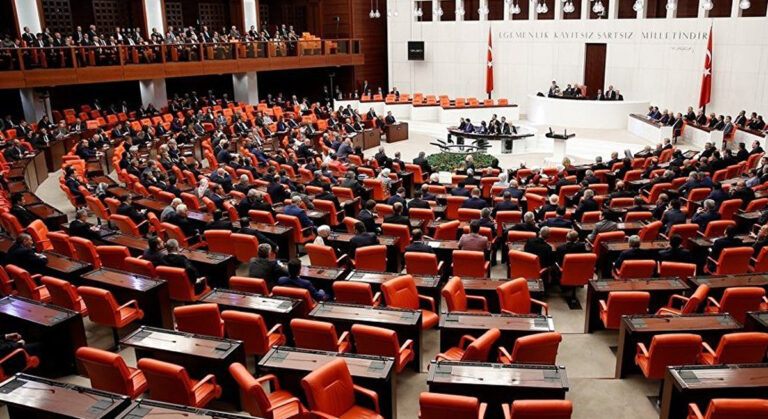 Öğretmenlik Meslek Kanunu Teklifi Meclis’e Sunuldu