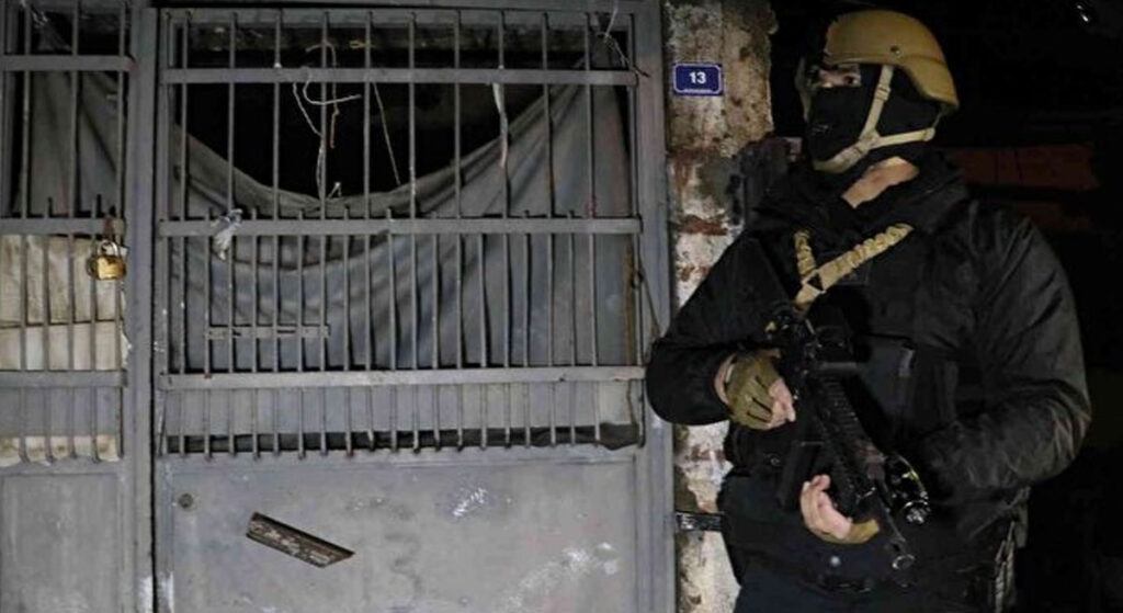 Adana’da DEAŞ’a Şafak Baskını! Çok Sayıda Kişi Gözaltına Alındı