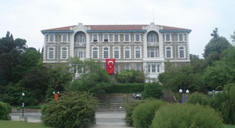 Boğaziçi Üniversitesine Veri Bilimi ve Yapay Zeka Enstitüsü Kurulacak