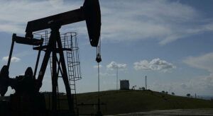 Bakanlık Harekete Geçti: Türkiye’de Kapatılmış O Kuyulardan Petrol Fışkırdı!