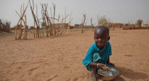 Mozambik Açlıktan Ölümle Burun Buruna