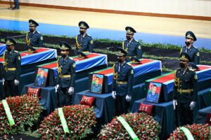 Azerbaycan Şehitlerini Yolcu Ediyor