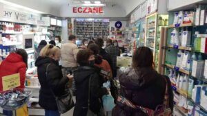 Alışverişe Gelen Bulgarlar, Eczanelere Akın Etti!