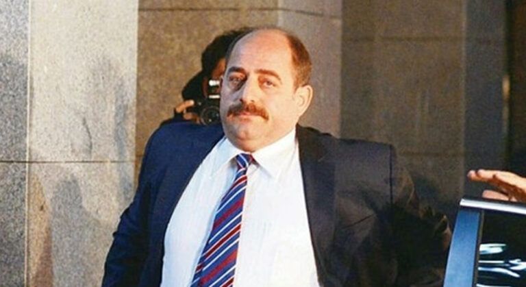 İhanetin Devam Eden Öyküsü