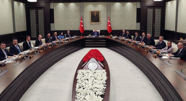 Cumhurbaşkanlığı Kabinesi, Cumhurbaşkanı Recep Tayyip Erdoğan önderliğinde bugün toplanacak.
